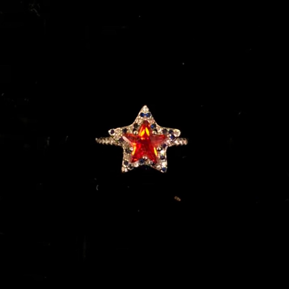 Fragrant Jewels Star Ring